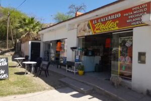 El Calvario Drugstore – Bar