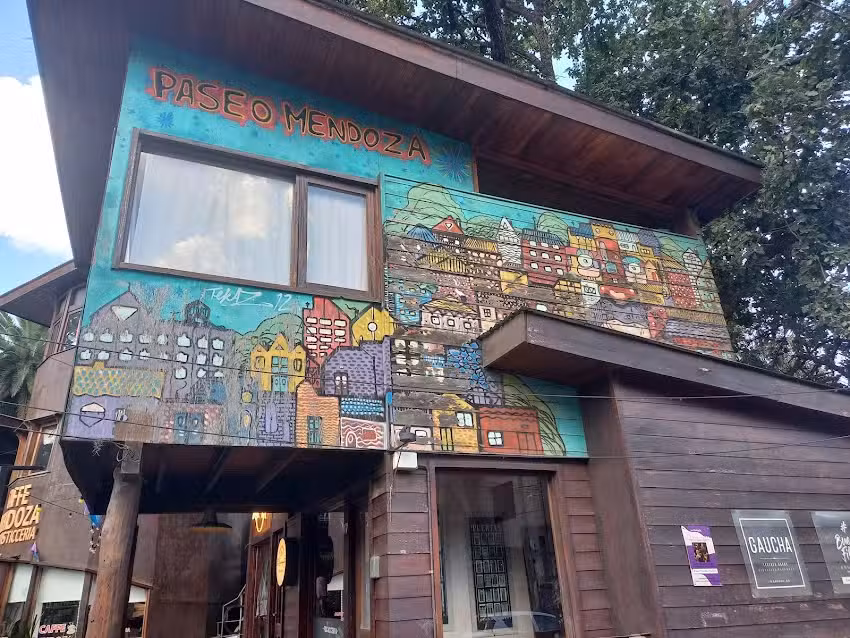 El chiringuito Bar &ndash; Cervecer&iacute;a Artesanal Barra &ndash; Paseo Mendoza &ndash; Maschwitz