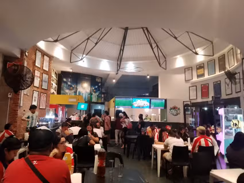 El Crack Bar/Sandwicheria