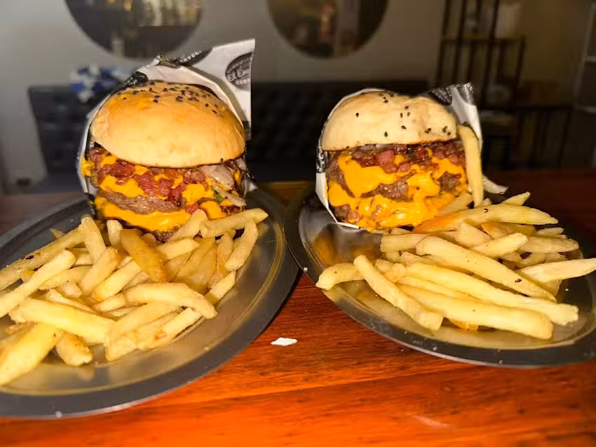 El Encuentro Sangucheria y Cerveceria