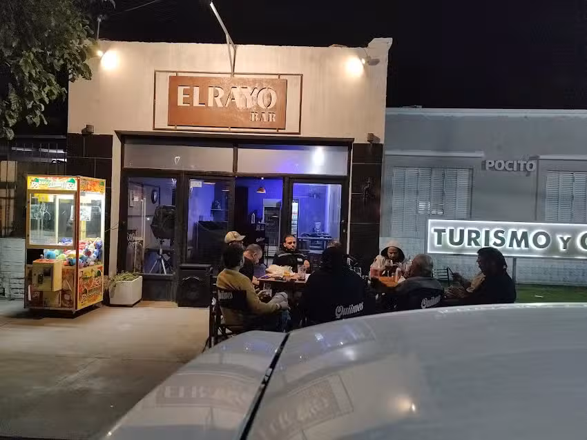 EL RAYO BAR