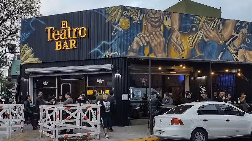 El Teatro Bar