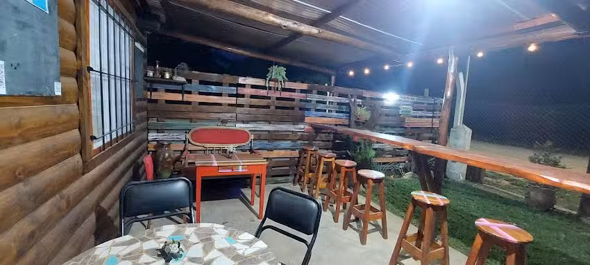 El tunel caf&eacute; bar