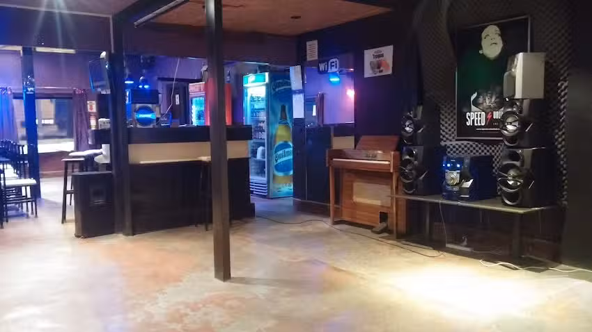 El Viejo Bar