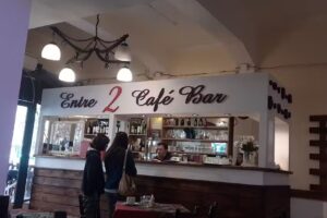 Entre dos cafe bar