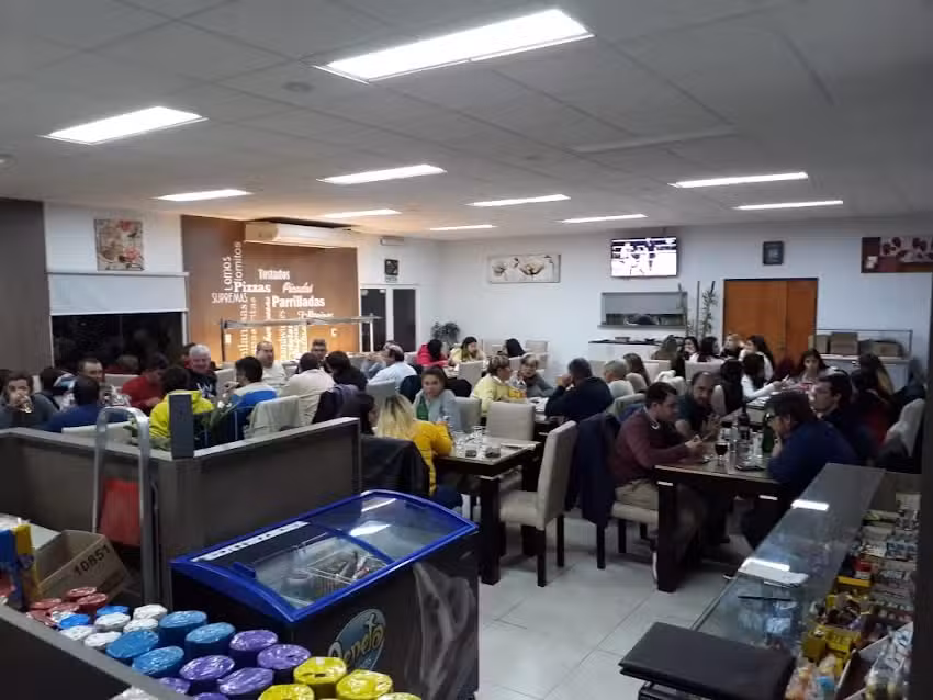 ENTRETIEMPO Resturante & Bar