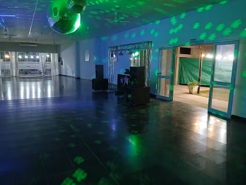 Espacio Arena &ndash; Bar y Eventos &ndash;