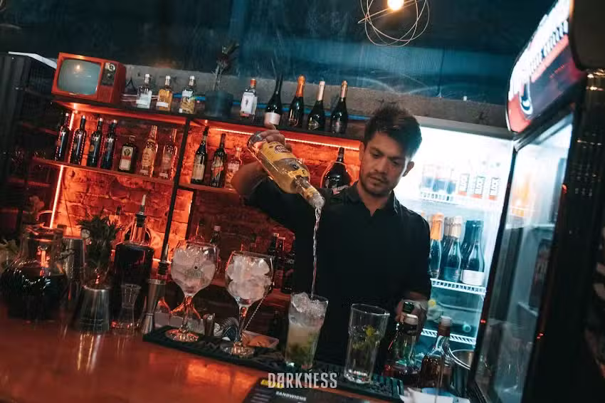 Estaci&oacute;n Darkness