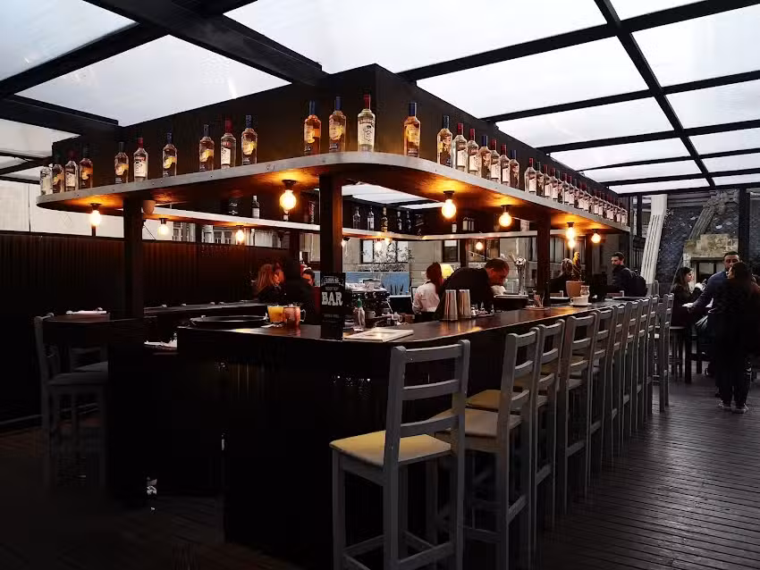 Florida 165 Rooftop Bar