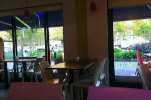 FREE HUGS BAR CAFE DRUGSTORES MARKET