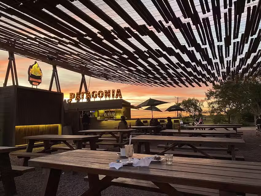 Guacaras Food Park
