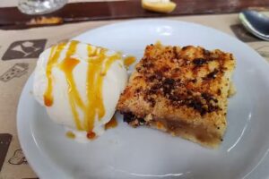 Hay un barcito en la plaza