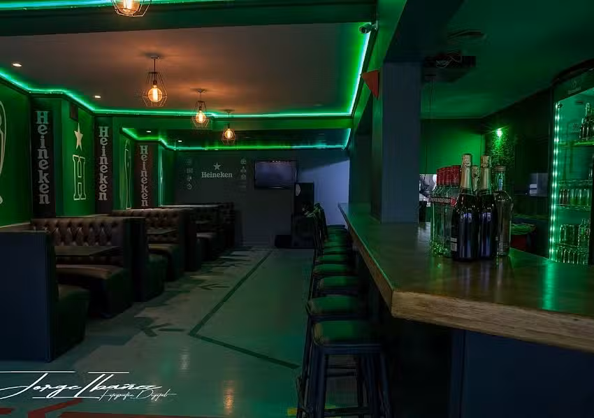 Heineken Bar