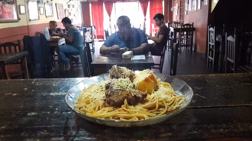 Hip&oacute;lito Rest&oacute; Bar