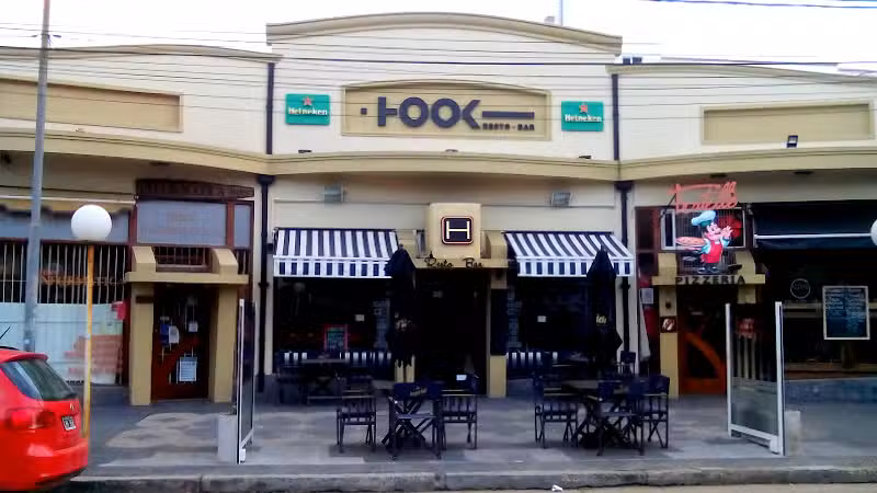 Hook Resto Bar