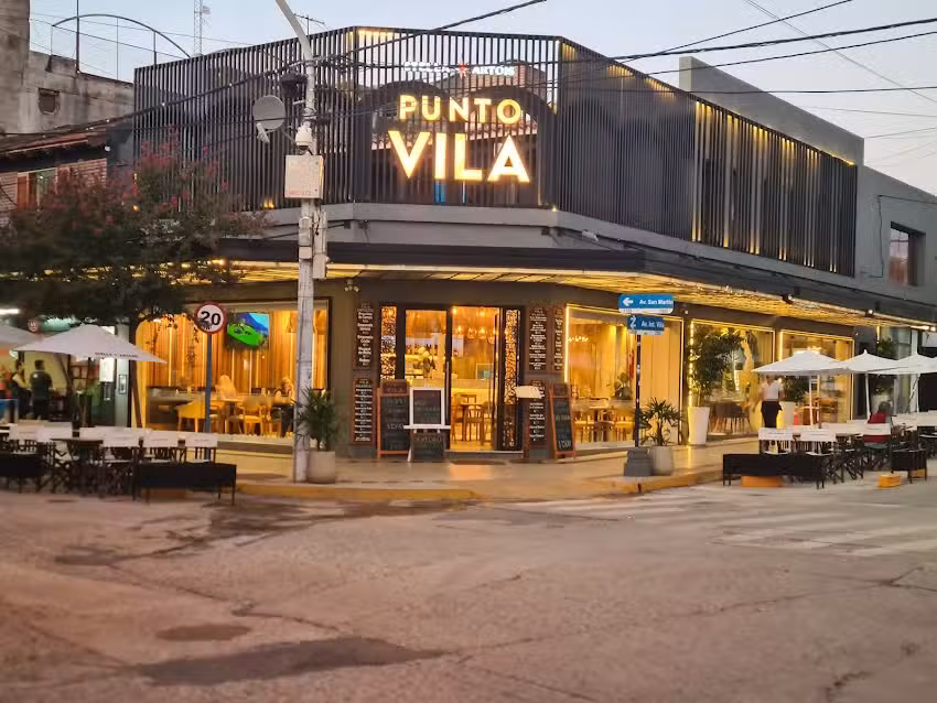 Infinito (Rest&oacute; Bar &ndash; Lounge)