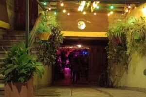 𝐉𝐔𝐆𝐆𝐄𝐑𝐍𝐀𝐔𝐓 &ndash; 𝐑𝐄𝐆𝐆𝐀𝐄 𝐑𝐎𝐎𝐓𝐒 𝐁𝐄𝐄𝐑 𝐁𝐀𝐑 &middot; sᴀᴛʏᴀᴍᴇᴠᴀ ᴊᴀʏᴀᴛᴇ ɴᴀ̄ɴʀ̣ᴛᴀᴍ̣