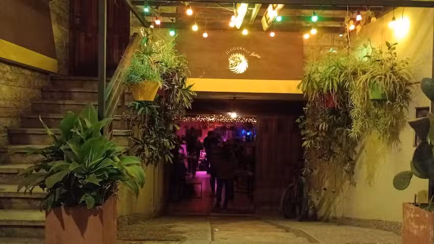 𝐉𝐔𝐆𝐆𝐄𝐑𝐍𝐀𝐔𝐓 &ndash; 𝐑𝐄𝐆𝐆𝐀𝐄 𝐑𝐎𝐎𝐓𝐒 𝐁𝐄𝐄𝐑 𝐁𝐀𝐑 &middot; sᴀᴛʏᴀᴍᴇᴠᴀ ᴊᴀʏᴀᴛᴇ ɴᴀ̄ɴʀ̣ᴛᴀᴍ̣