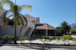 Kabana Rest&oacute; Bar