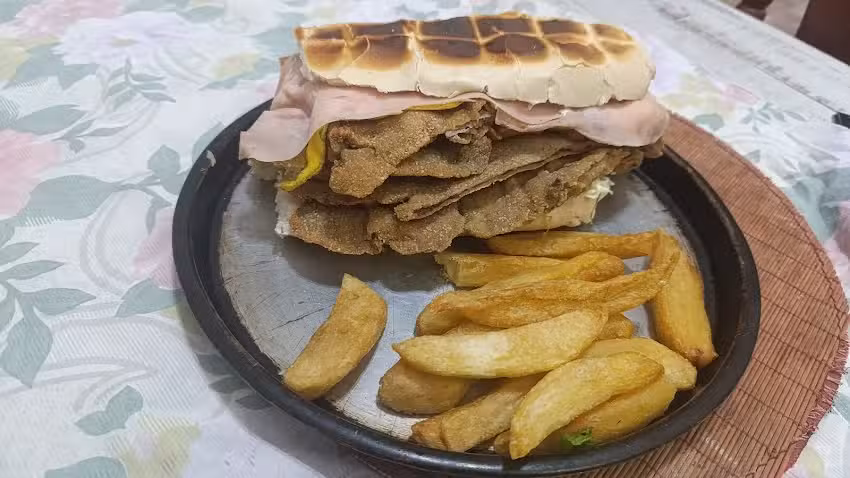 Kiosco-Bar El Messi De La Mila