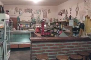 Kiosco bar pool la porte&ntilde;a