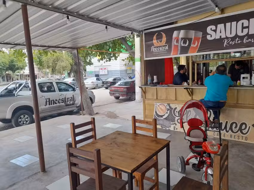 KROAP Caf&eacute; Rest&oacute; Bar