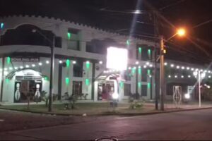 La Barra Bowling-Pub