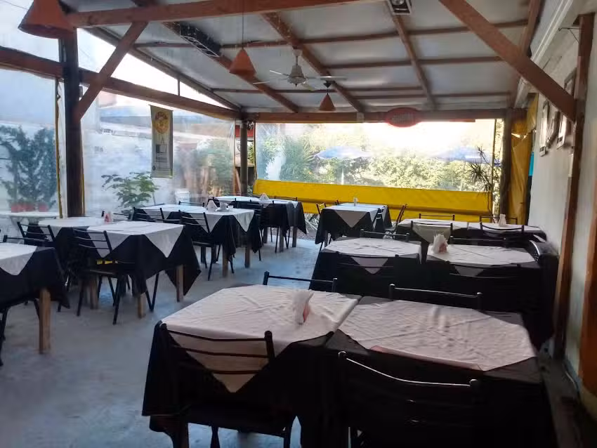 La Barra Pizza &ndash; Sucursal Mario Bravo