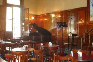 La Bohemia Café Concert