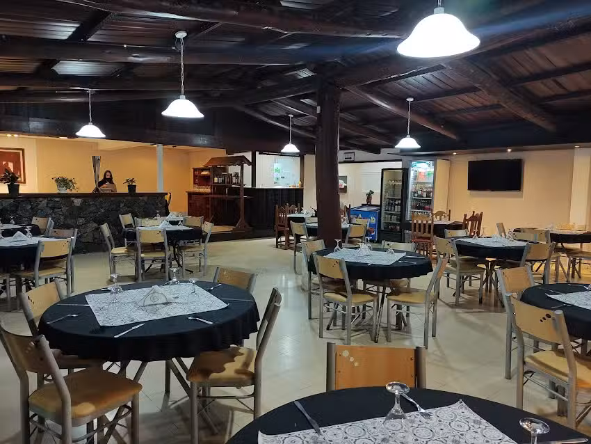 La Caba&ntilde;a Resto-Bar/Parrilla!