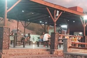 LA CANTINA DE HUALCO