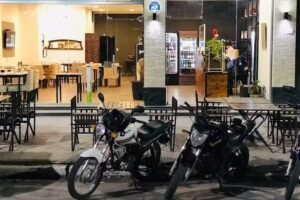 La del boulevard pizza resto bar