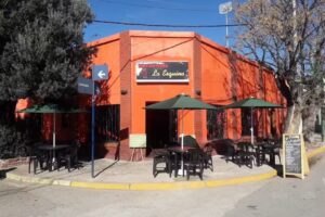 La Esquina Resto-Bar