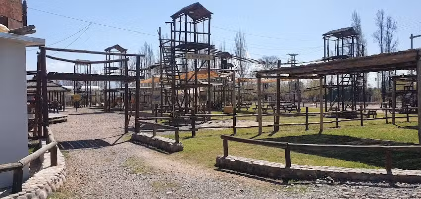 La Frontera &ndash; Patio Cervecero y Asador Criollo