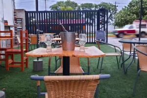 La linda patio cervecero &ndash; bar