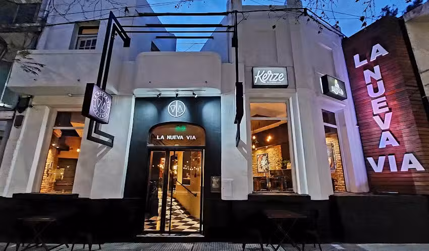 La Nueva Via Resto Bar