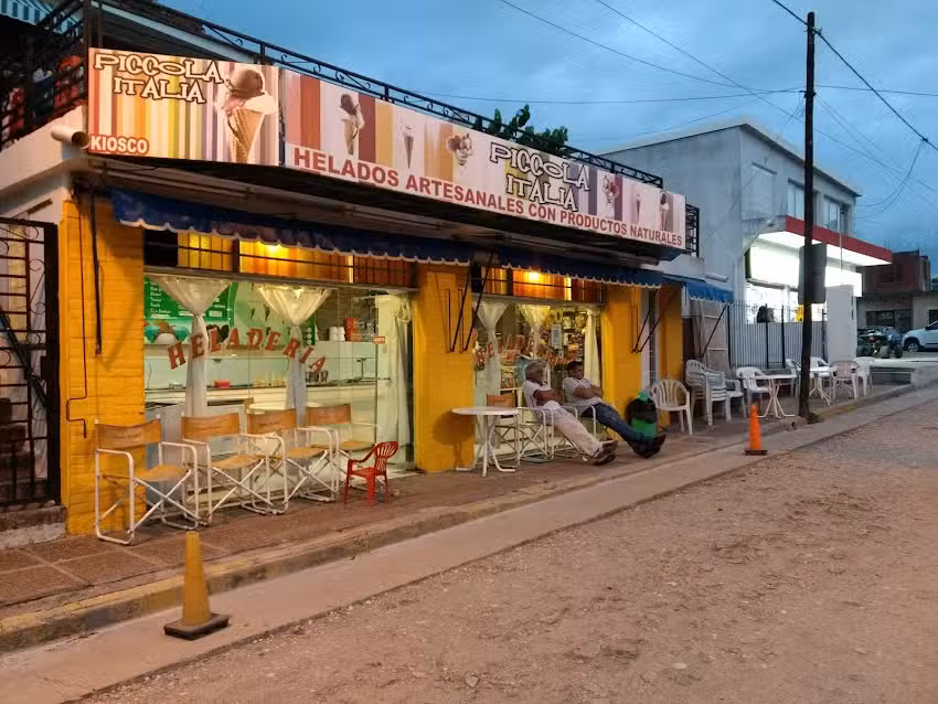 La Piccola Italia, Helados Kiosco Bar