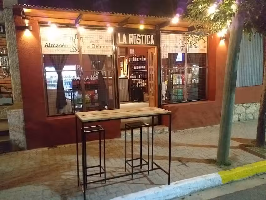 LA RUSTICA