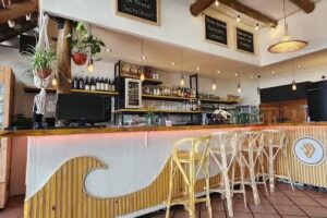 La Surfer&iacute;a &ndash; Resto Bar