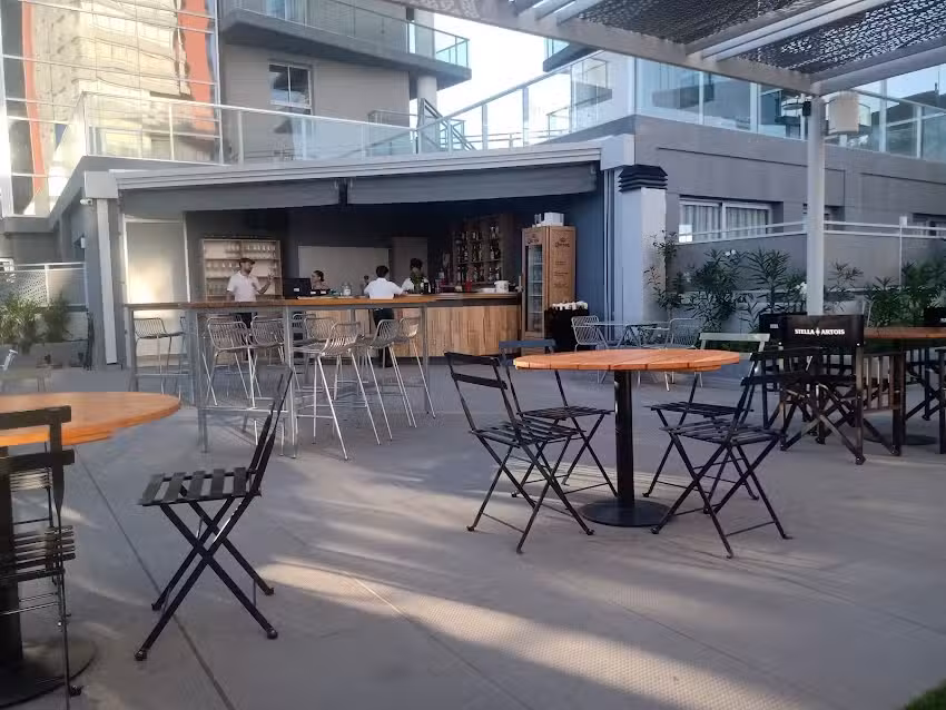 La Terraza Bar