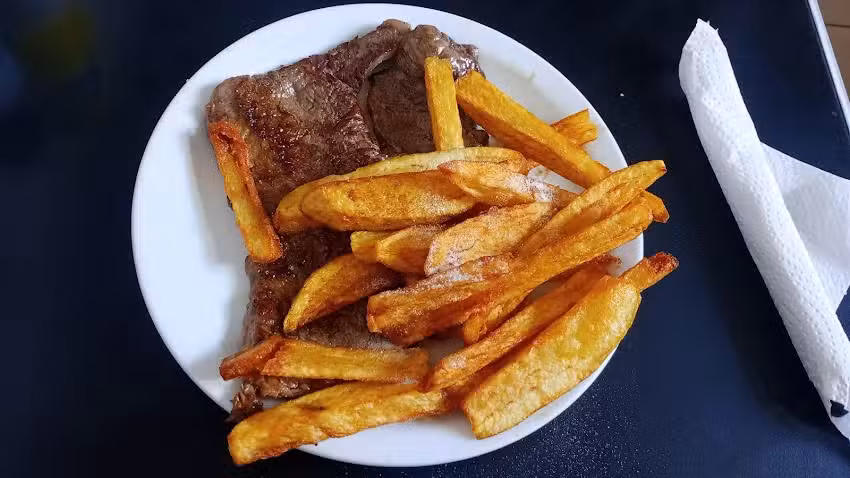 Las Palmeras Resto Bar