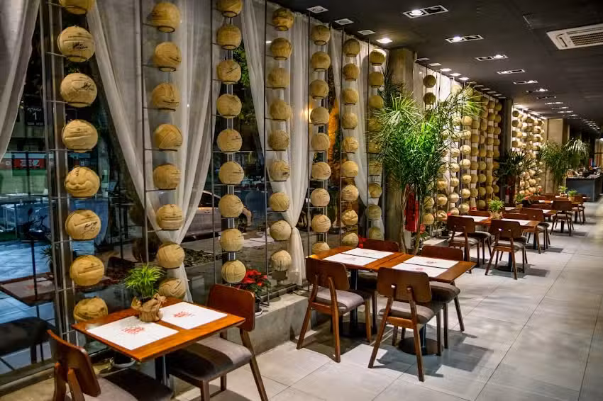 Le&oacute;n Bar Bistr&oacute;