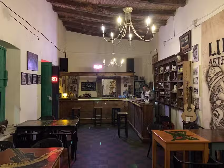 Lido Arte Bar