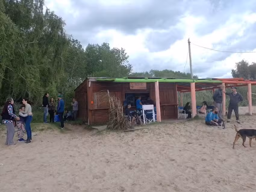 Lo de coquito 4 Vientos Bar de Playa