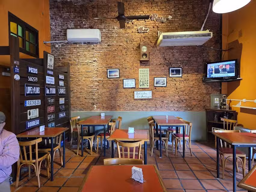 &ldquo;Lo del Pato&rdquo; Bar