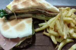 Lomiteria Punto&Coma