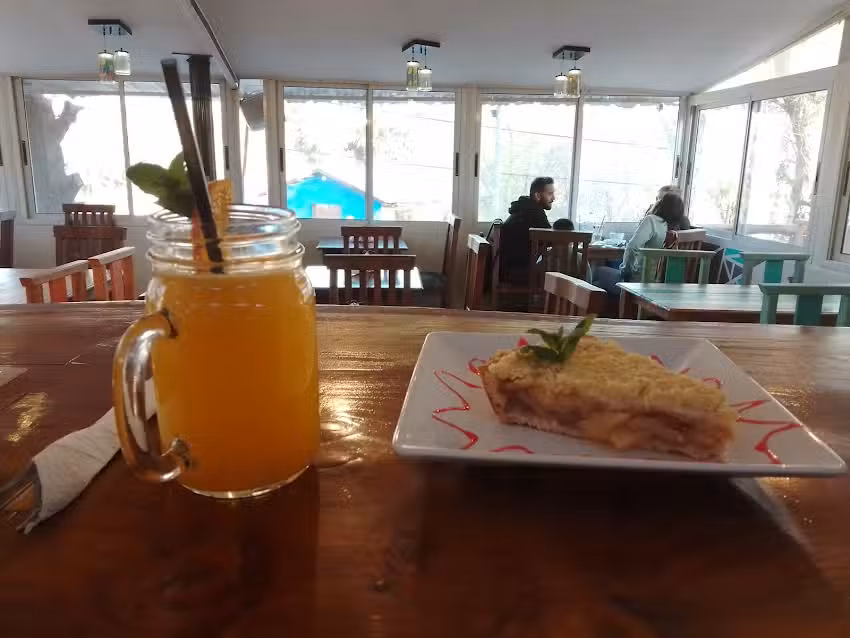 Los 3 puentes resto-cafe-bar