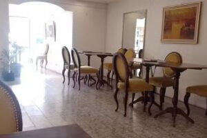 Luis XV Caf&eacute; Resto Bar