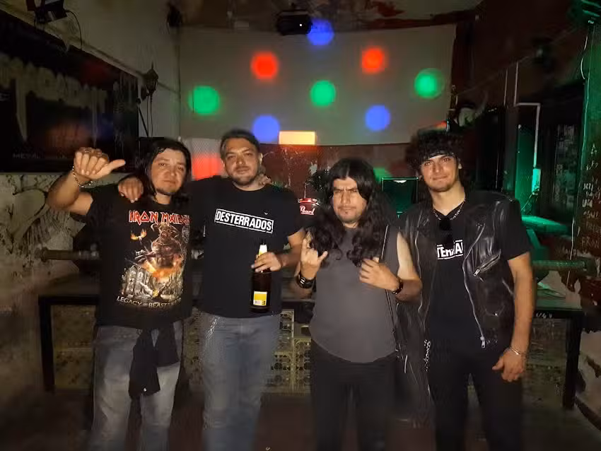 MACADAM &ndash; ᴍᴇᴛᴀʟ ʀᴏᴄᴋ ʙᴀʀ