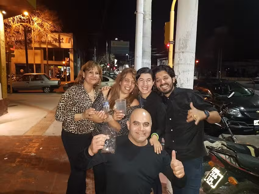 MALU MULTIESPACIO Y BAR TOLO (Los Playeros)